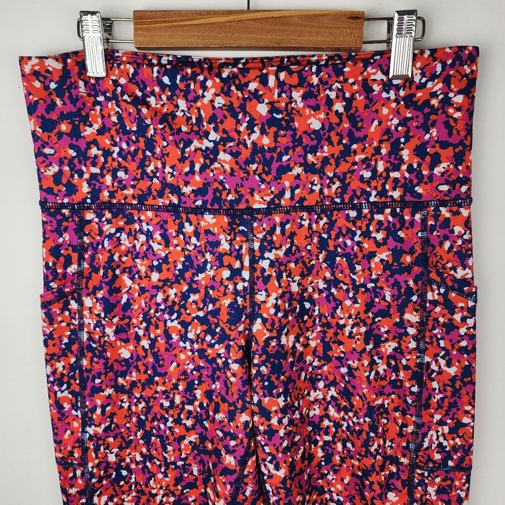 Ideology Compression Side-Pocket Cropped Leggings Multicolor Abstract Pattern M - Picture 5 of 14